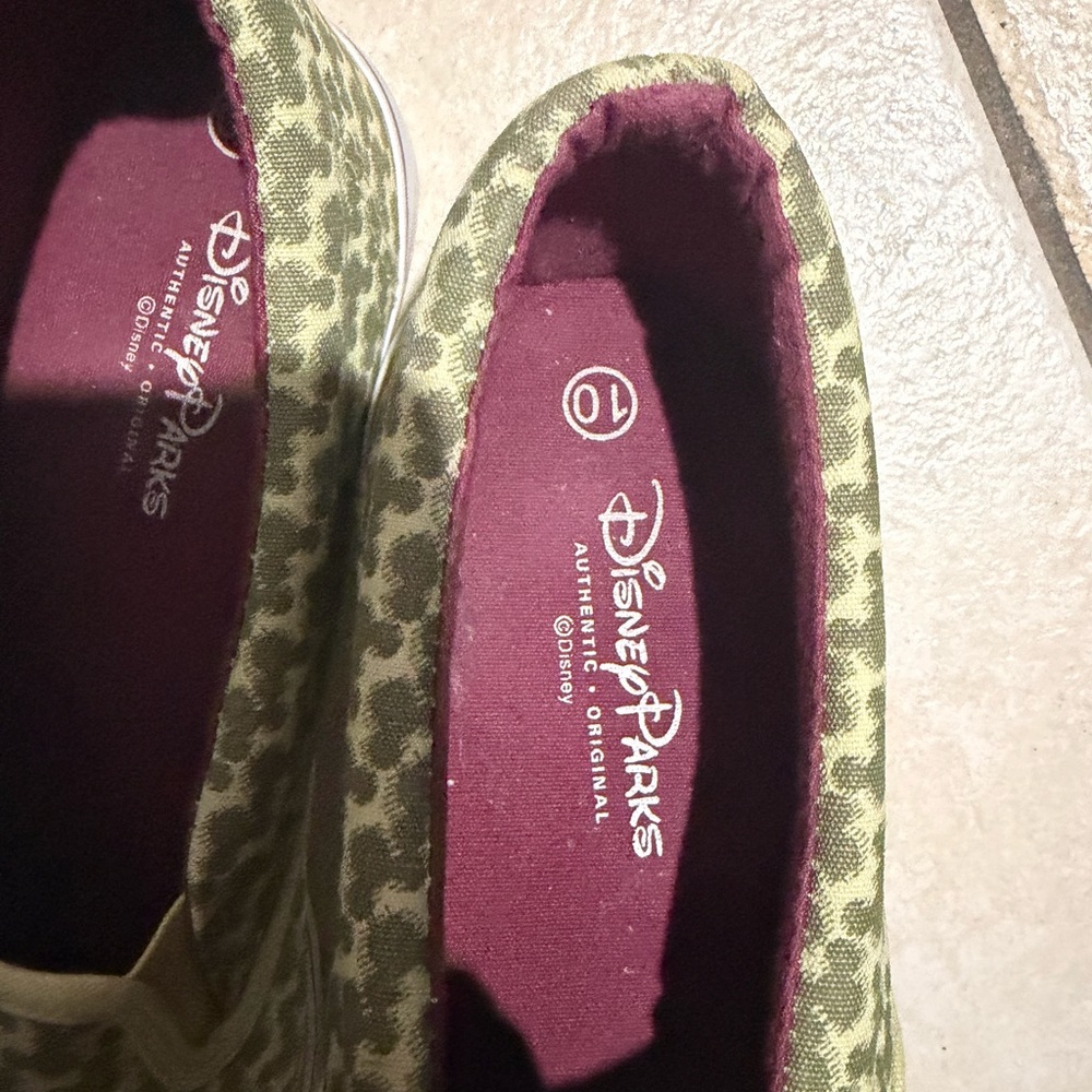 Disney Parks Olive Green Canvas Slip On Shoes Mickey Mouse Print Mens 10 - Picture 7 of 10